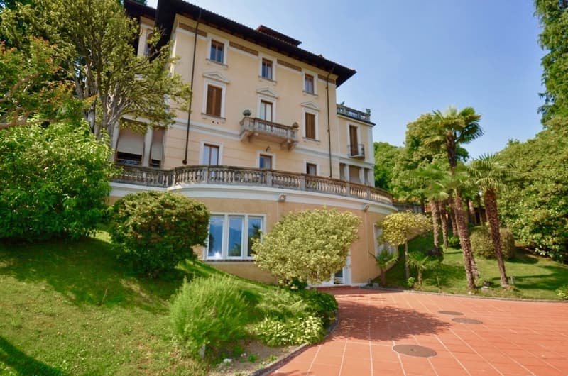 Villa Floridiana - Elegante Villa Liberty con Vista Lago di Lugano (2)