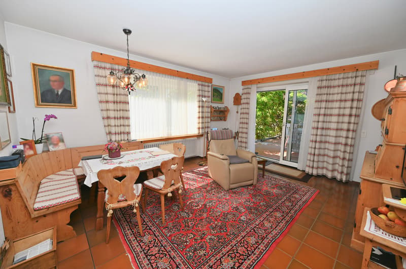 Affascinante Villa con Giardino e Potenziale per Espansione (8)