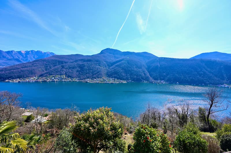Villa da Ristrutturare con Vista a 180 sul lago di Lugano (4)