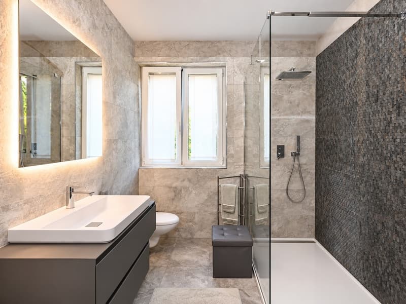 Elegante Appartamento con Giardino Privato in vendita a Montagnola (12)