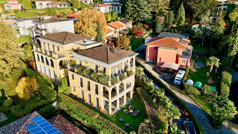 Elegante Appartamento con Giardino Privato in vendita a Montagnola (2)