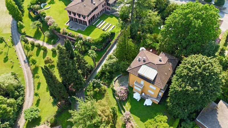 Villa di Prestigio con Splendido Parco vicino al centro di Lugano (2)
