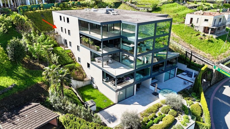 Lusso, Comfort e Vista Lago: Raffinato 4.5 Locali a Paradiso (2)