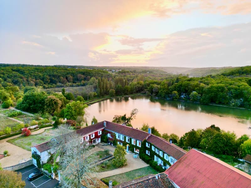 Esclusiva Tenuta di 80ha con Lago di 10ha (3)