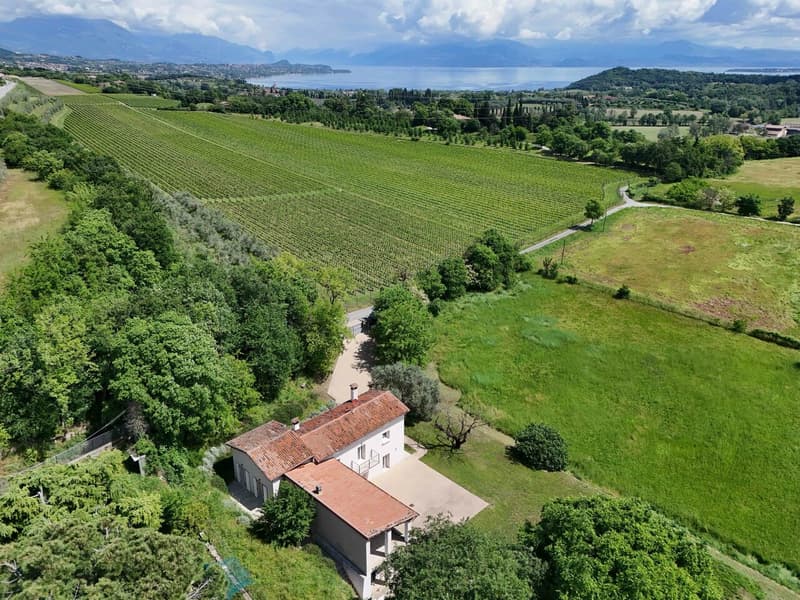 Affascinante Villa nel Cuore della Natura (2)