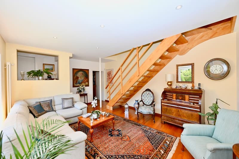 Casa con 2 Appartamenti e Giardino vicino a TASIS e Lugano (6)