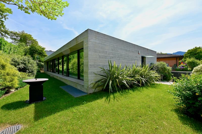 Villa Moderna di Lusso  - Pace, Privacy ed Eleganza Contemporanea (2)