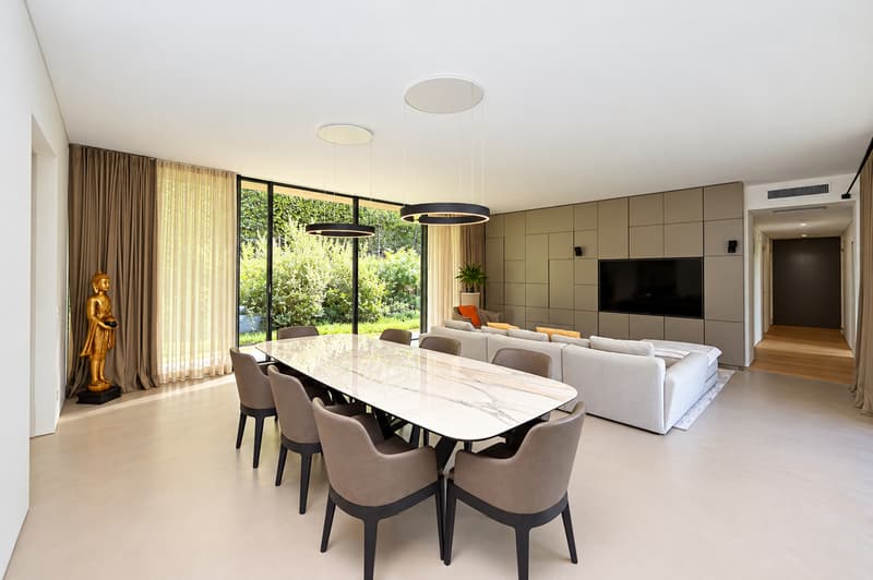 Villa Moderna di Lusso  - Pace, Privacy ed Eleganza Contemporanea (4)