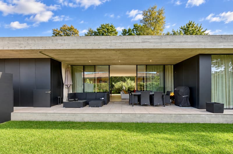 Villa Moderna di Lusso  - Pace, Privacy ed Eleganza Contemporanea (2)