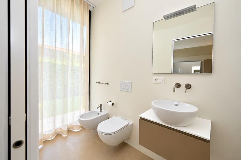 Villa Moderna di Lusso  - Pace, Privacy ed Eleganza Contemporanea (8)
