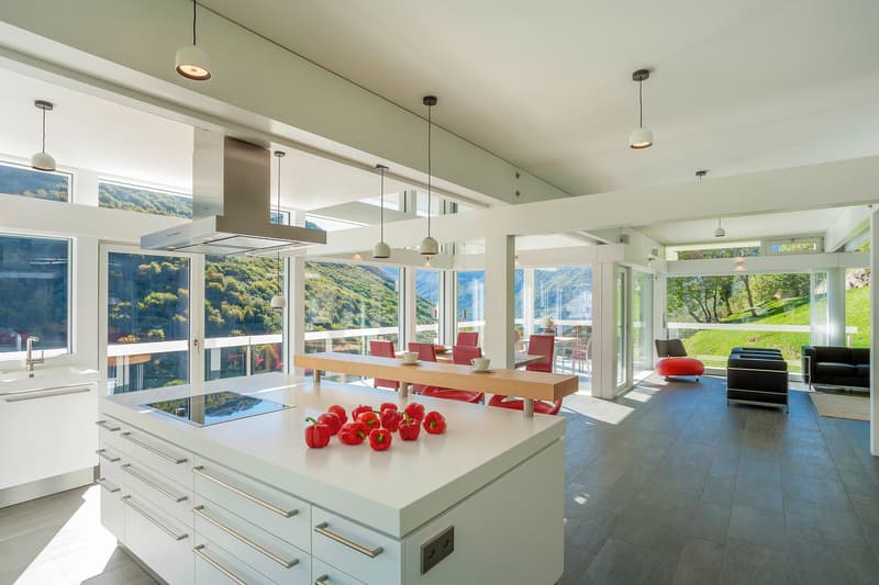 Oasi di Lusso e Design: Villa con Vista Panoramica a 360 (7)