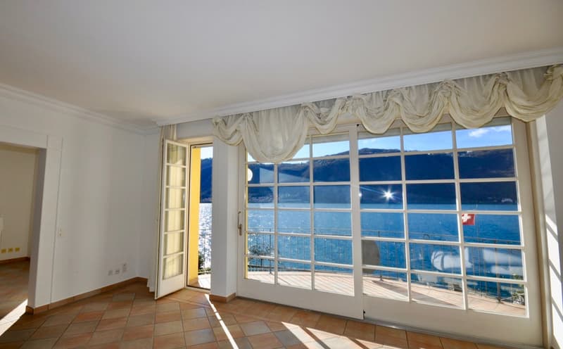Luminoso Appartamento 4.5 Locali Fronte Lago di Lugano (5)