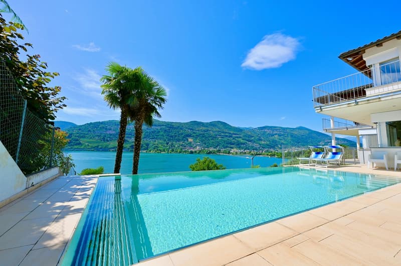Prestigiosa Villa con Piscina e Magnifica Vista Lago (6)