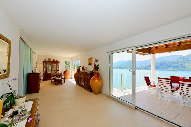 Prestigiosa Villa con Piscina e Magnifica Vista Lago (12)