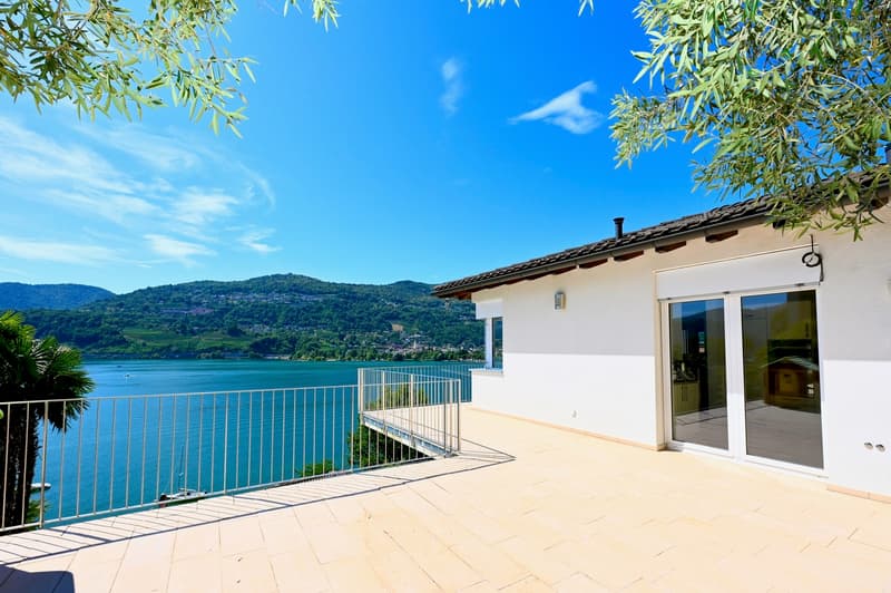 Prestigiosa Villa con Piscina e Magnifica Vista Lago (10)