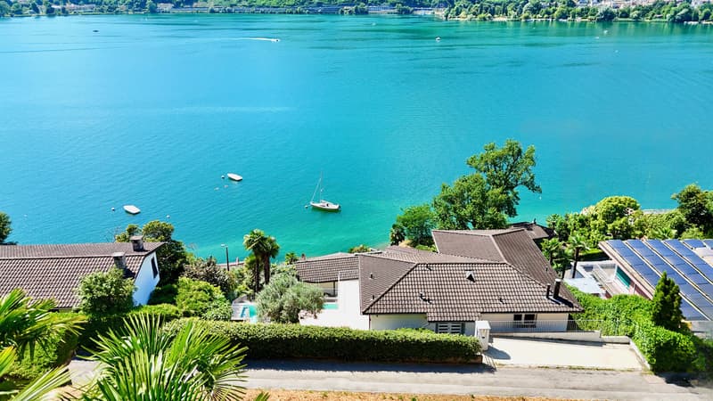 Prestigiosa Villa con Piscina e Magnifica Vista Lago (2)