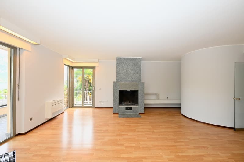 Appartamento con Vista Lago Mozzafiato in vendita a Bissone (11)