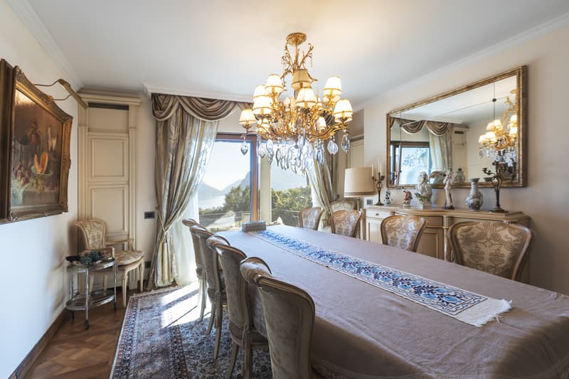 Villa di Lusso a Lugano in Vendita - Vista Lago, Giardino e Piscina (11)