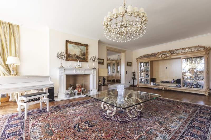 Villa di Lusso a Lugano in Vendita - Vista Lago, Giardino e Piscina (10)