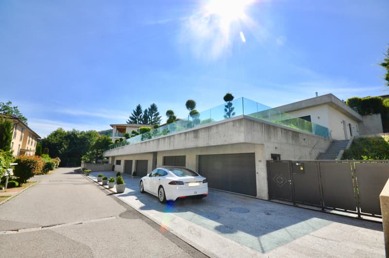 Villa di Pregio con Piscina e SPA, 400 m dalla scuola TASIS (7)