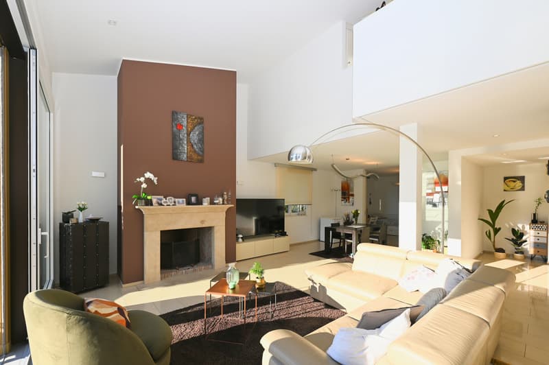 Elegante Attico Duplex con Vista Spettacolare sul Lago di Lugano (10)