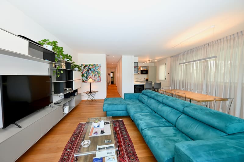 Raffinato Appartamento con Vista Lago, Perfetto come Casa Vacanze (9)