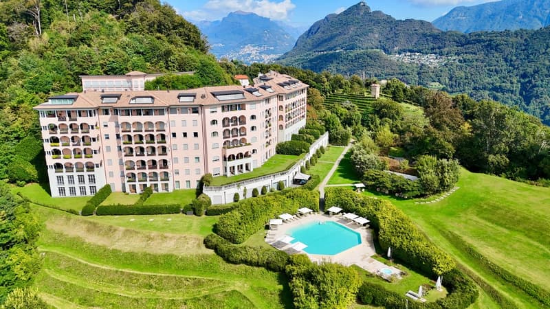 Spazioso Appartamento di Lusso con Giardino nel Resort Collina d'Oro (2)