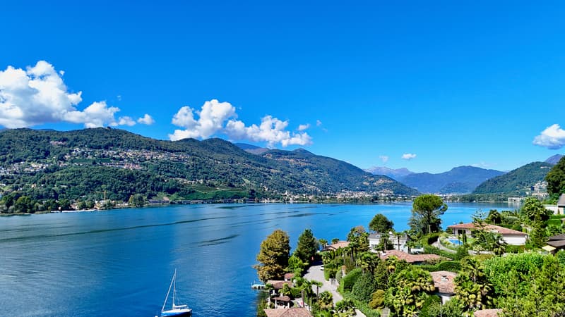 Luminosa Villa con Giardino, Piscina e Vista sul Lago di Lugano (3)