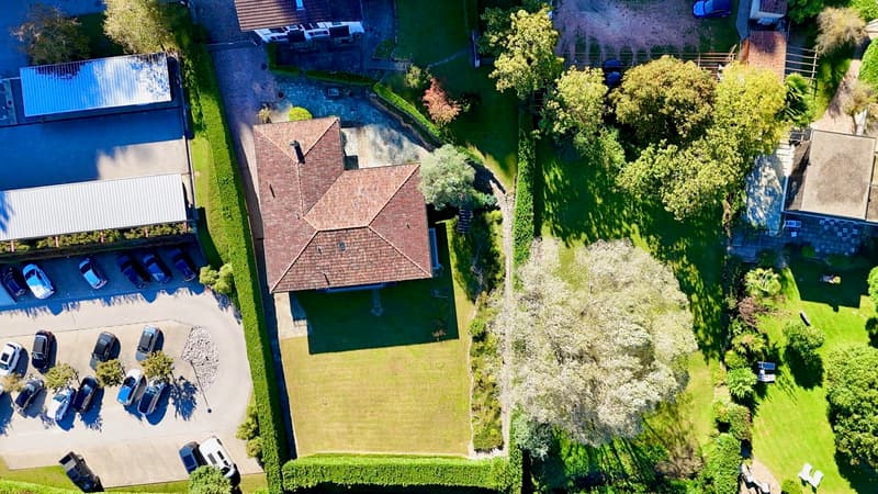 Villa con Giardino, Dependence e Ampio Potenziale Edificatorio (4)