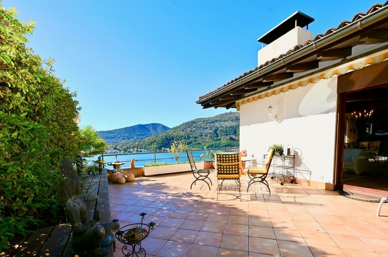 Elegante Attico con Vista Mozzafiato a 180 sul Lago - Casa di Vacanze (7)