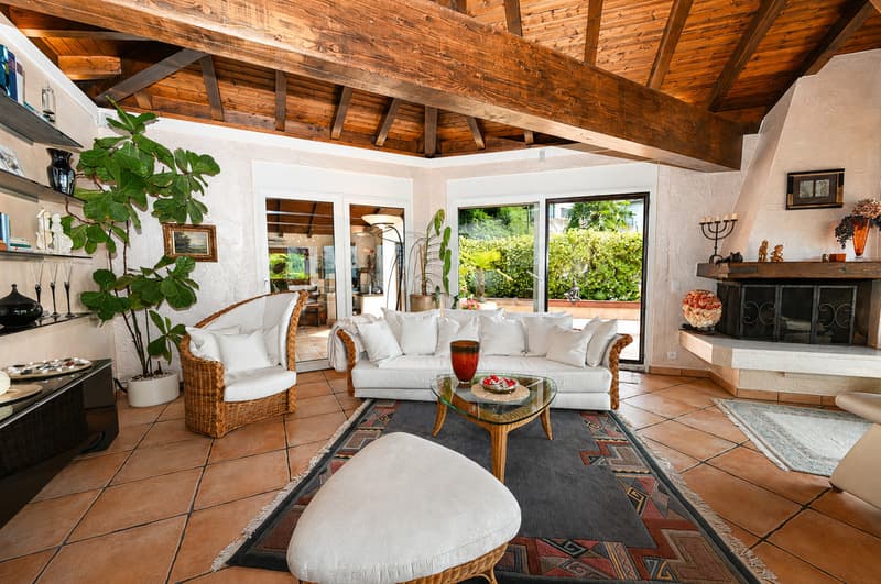 Elegante Attico con Vista Mozzafiato a 180 sul Lago - Casa di Vacanze (11)