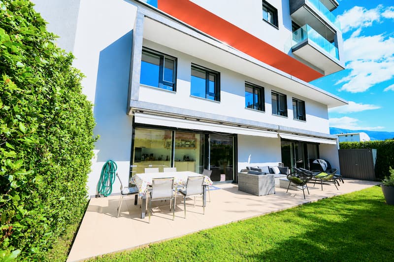 Moderne 3.5-Zimmer-Duplex mit Zweitwohnsitzstatus und privatem Garten (2)