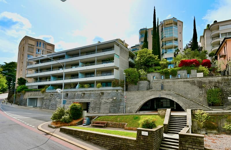 Ufficio con Vista Lago a Due Passi dal Centro di Lugano (4)