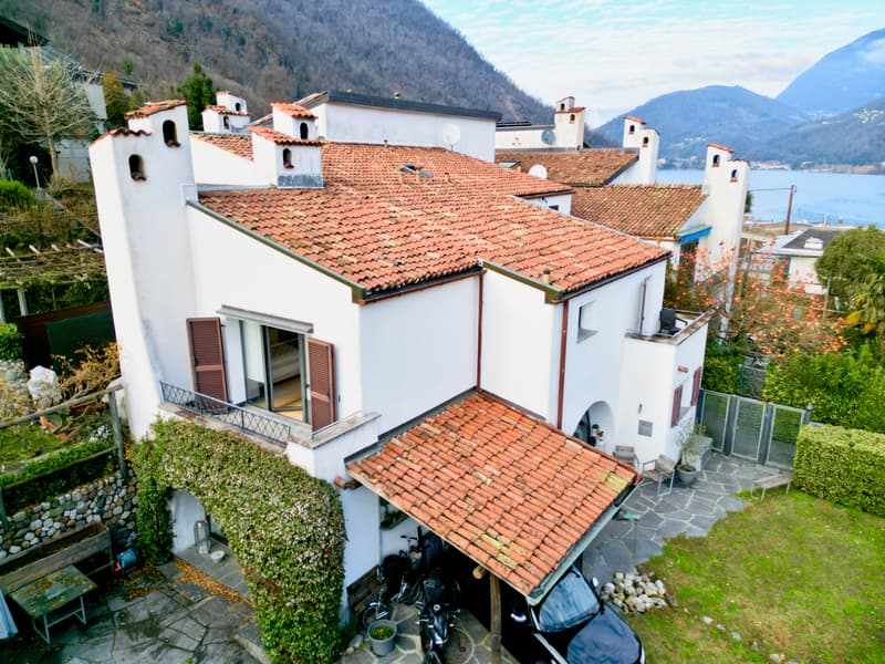 Villetta a Schiera di Charme con Incantevole Vista Lago e Montagne (2)
