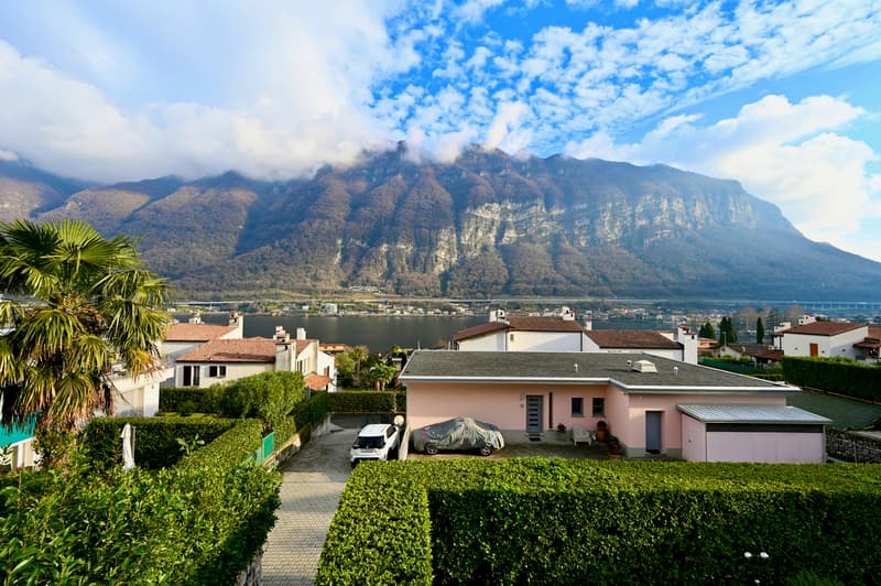 Villetta a Schiera di Charme con Incantevole Vista Lago e Montagne (13)