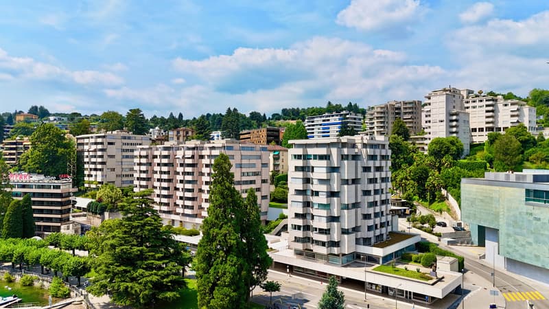 Appartamento di 350 m2 fronte lago di Lugano in Central Park (4)