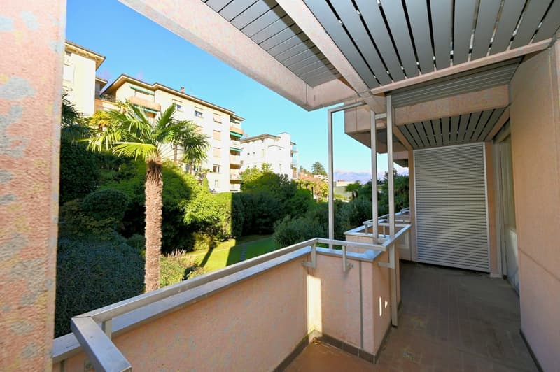 Appartamento di 350 m2 fronte lago di Lugano in Central Park (13)