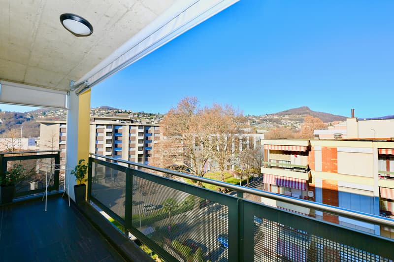 Elegante Attico con Terrazza Panoramica vicino al Centro di Lugano (11)