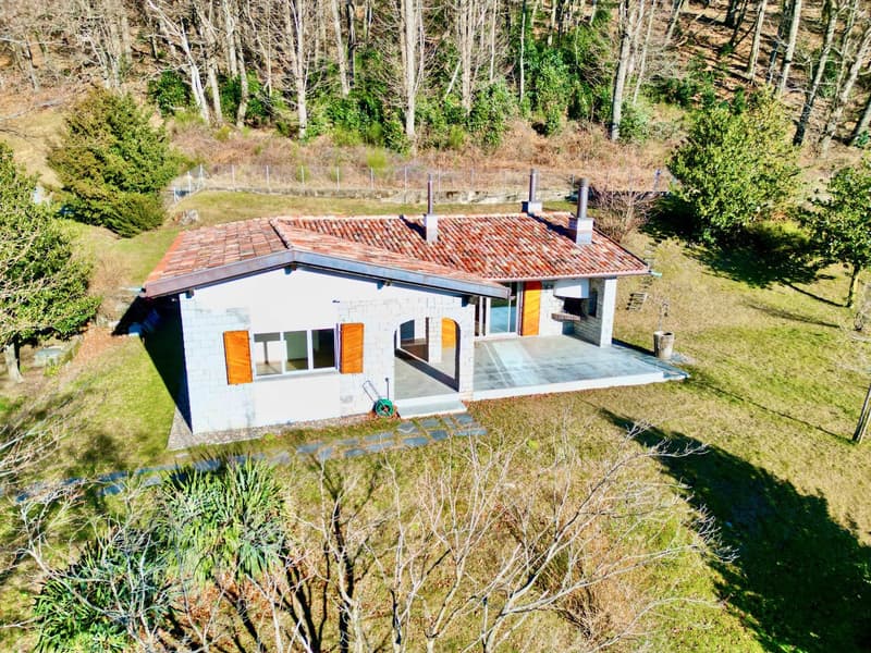 Solo Residenza Secondaria - Incantevole Casa Immersa nella Natura (2)
