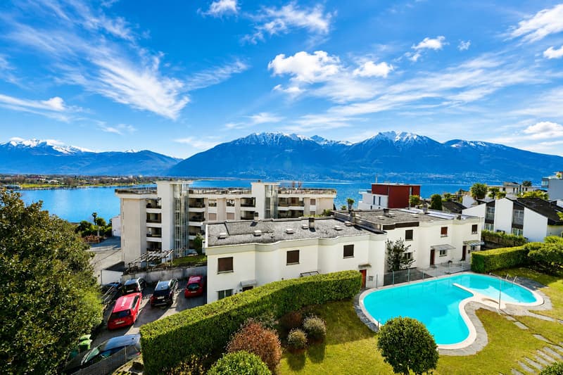 Residenza Secondaria o Primaria: Vista Lago, Ampi Spazi e Piscina (1)