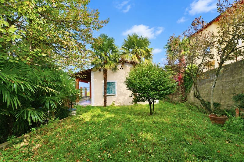 Proprietà con Terreno Edificabile e Casetta da Ristrutturare (4)