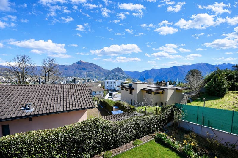 Villa con Vista Panoramica sulle Montagne e sul Lago di Lugano (4)