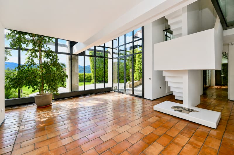Elegante Villa di Charme con Giardino e Vista Lago (5)