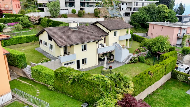 Raffinata Villa di Charme con Giardino e Possibilità Piscina (4)