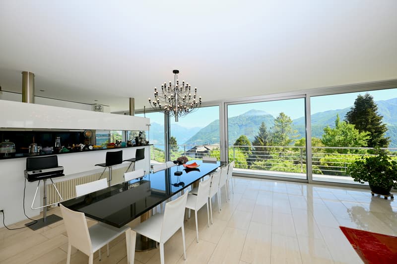 Elegante Villa Moderna Immersa nel Verde con Vista Panoramica sul Lago di Lugano (7)