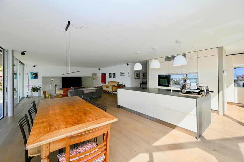 Esclusivo Duplex sul Lago Maggiore: Lusso, Eleganza e Charme (9)