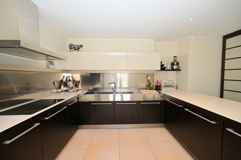 Residenza Secondaria - Duplex di Lusso con Vista Lago Mozzafiato (13)