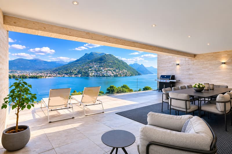 Arredato Appartamento di Lusso con Ampia Terrazza e Vista Lago (4)