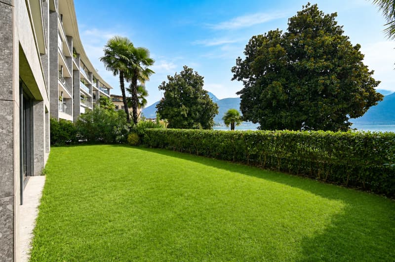 Raffinato Appartamento con Giardino Privato e Vista sul Lago di Lugano (6)
