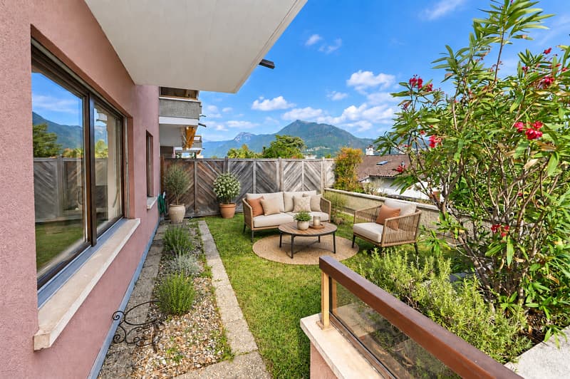 Spazioso appartamento con terrazza e giardino privato (3)